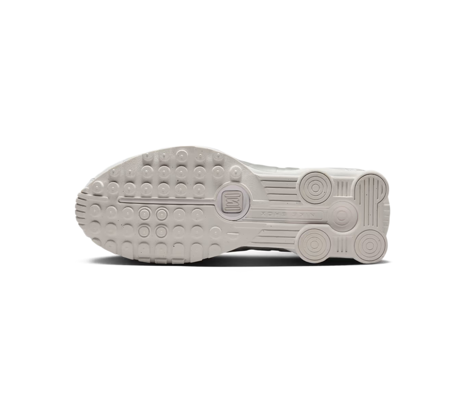 Nike Shox R4 Trainers White Metallic Silver UK 6-12